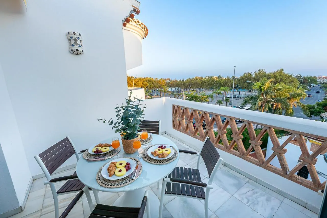 דירה בנאלמדנה 797 Holiday Rentals - Apartamento En Pueblo Del Parque ספרד